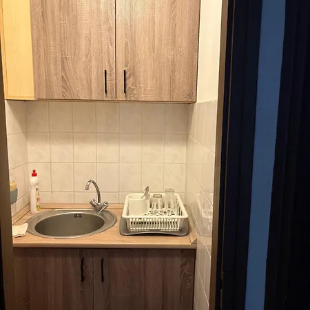Apartment Sarga Csiko Vendeghaz *