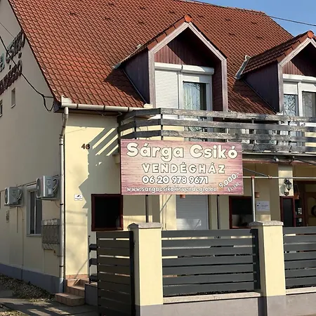Sarga Csiko Vendeghaz Apartment Debrecen
