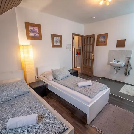 Sarga Csiko Vendeghaz Pensionat